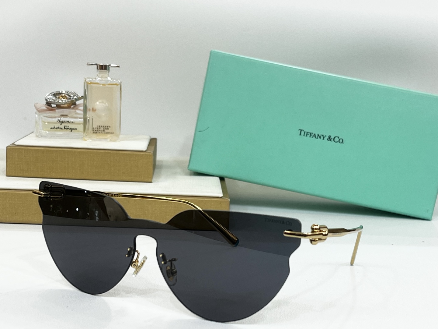  TIFFANY*
Mod：TF3104K
Size：61口17-140

