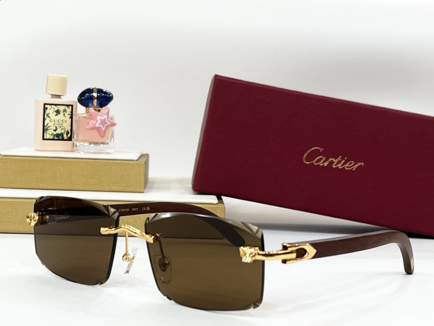  Cartier
MODCT0612S
Size59口17
