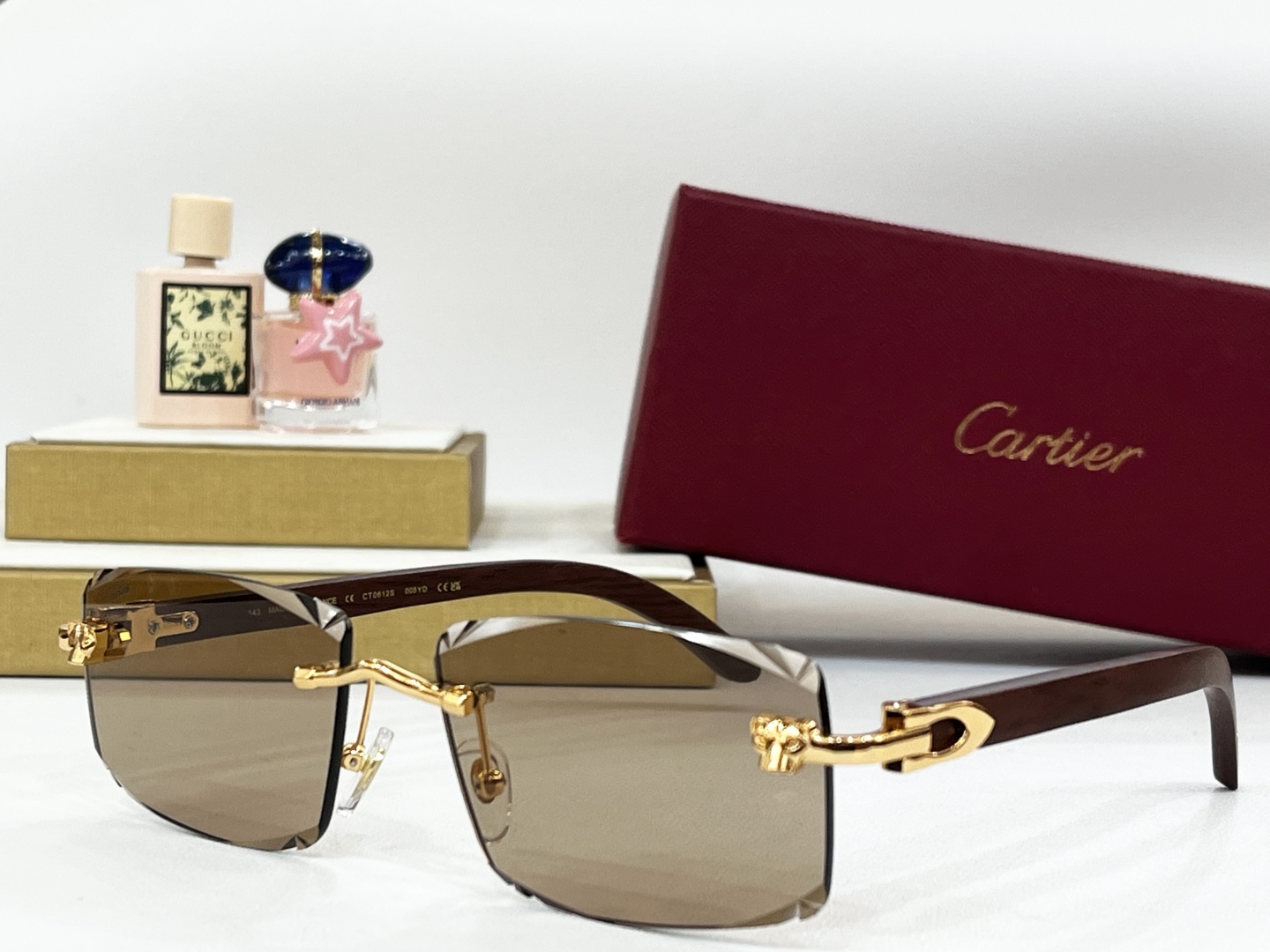  Cartier
MODCT0612S
Size59口17
