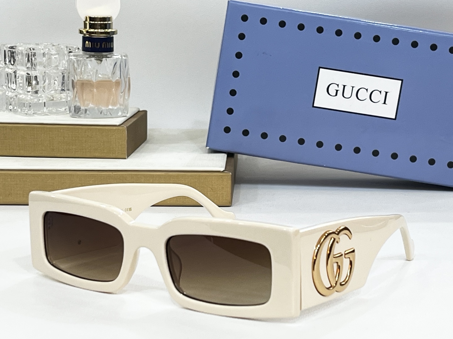  GUCCI
MOD：GG1425S
Size：54口22
