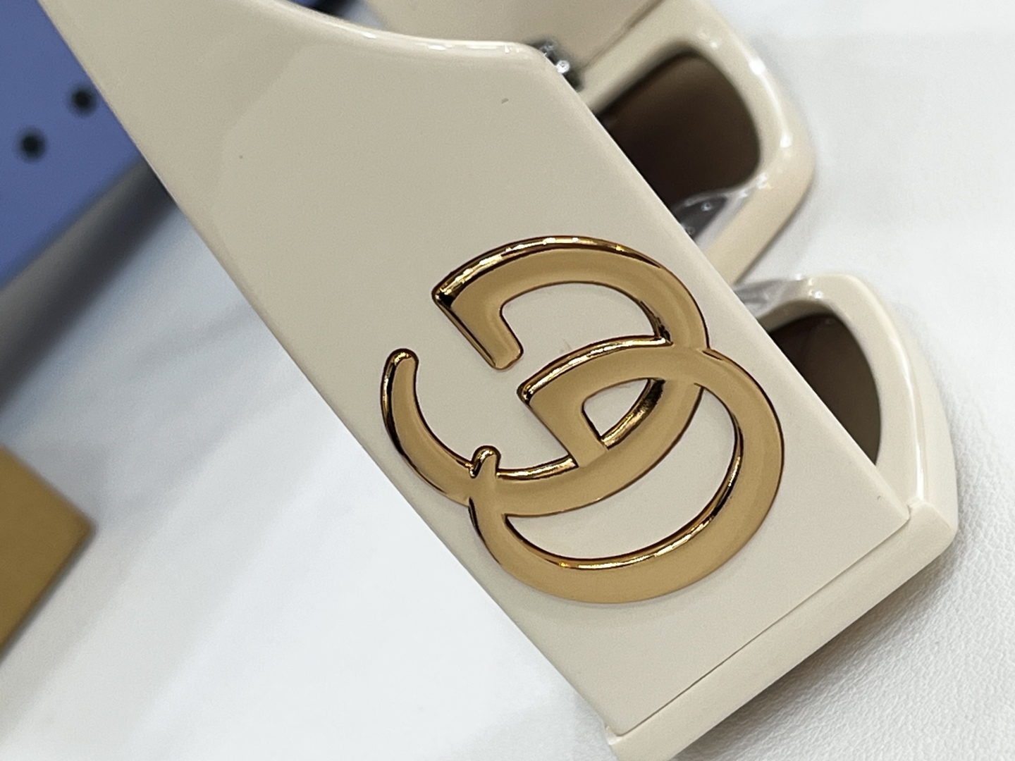  GUCCI
MOD：GG1425S
Size：54口22
