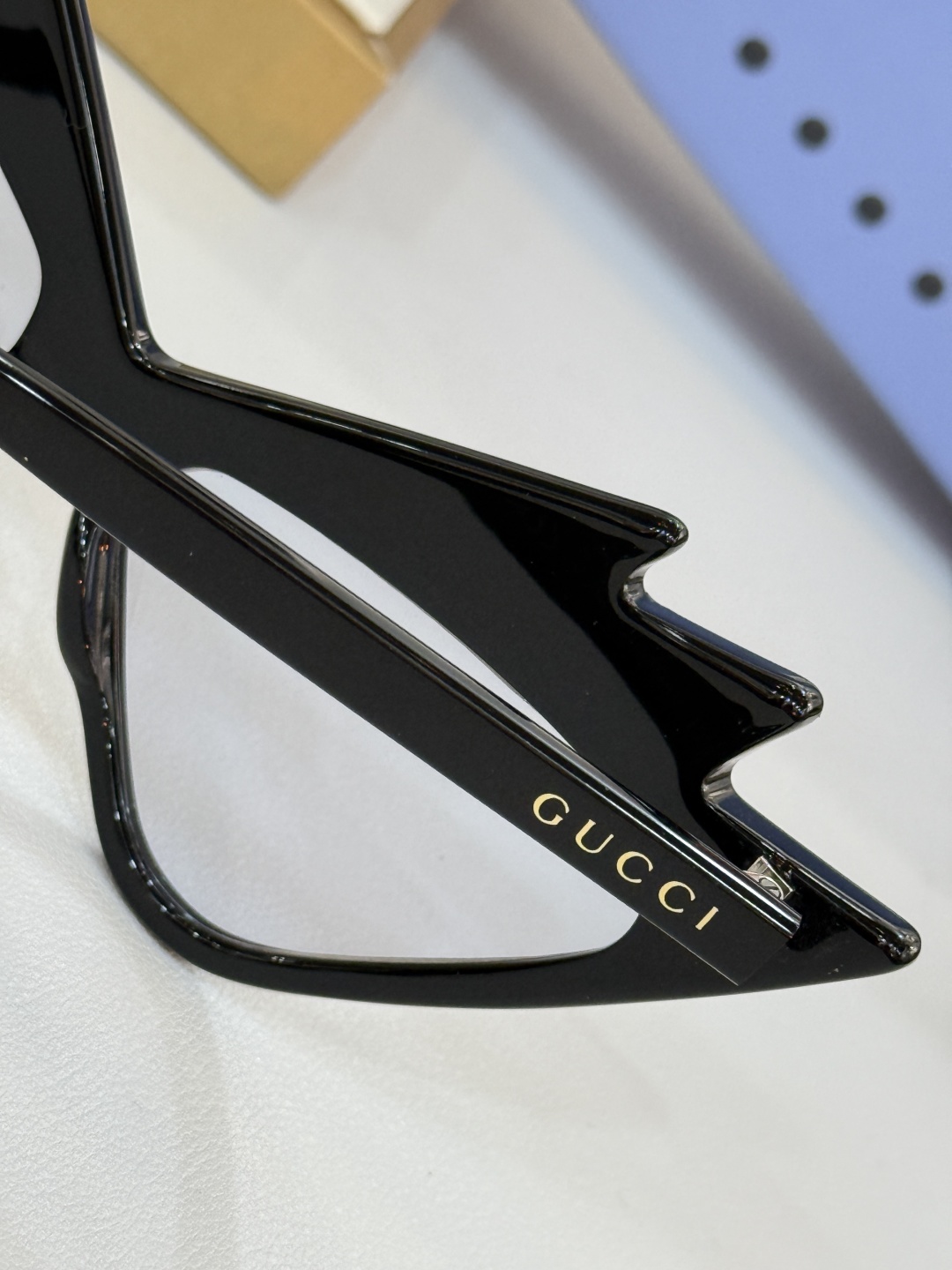  GUCC*
MODGG1371
Size53-17-145
