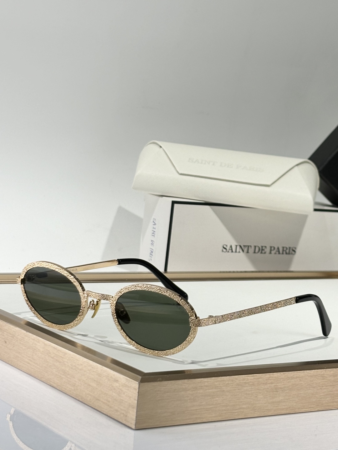  Saint De Paris
Mod：THE TOURIST
Size：53-25-140
官方同步升