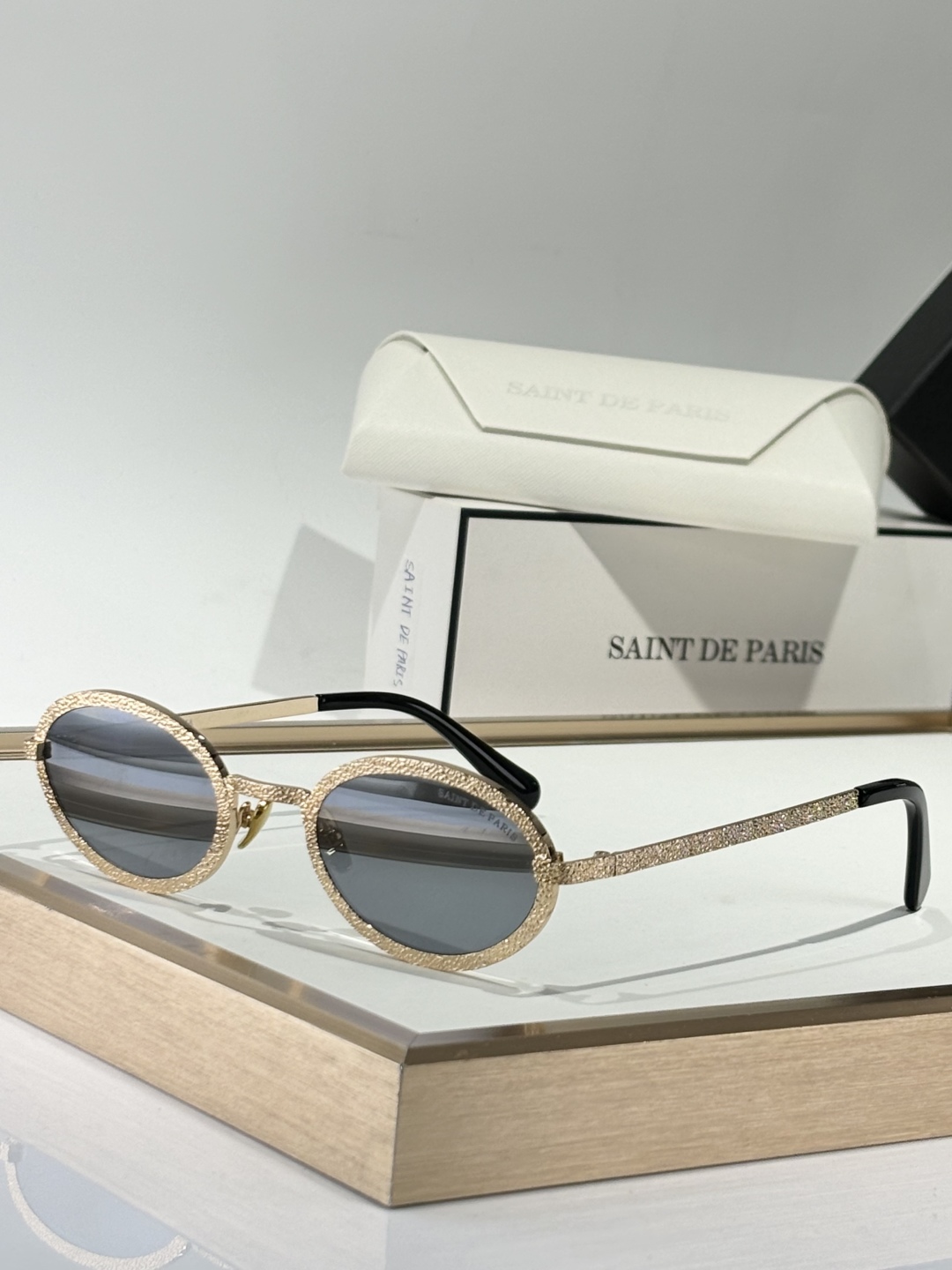  Saint De Paris
Mod：THE TOURIST
Size：53-25-140
官方同步升