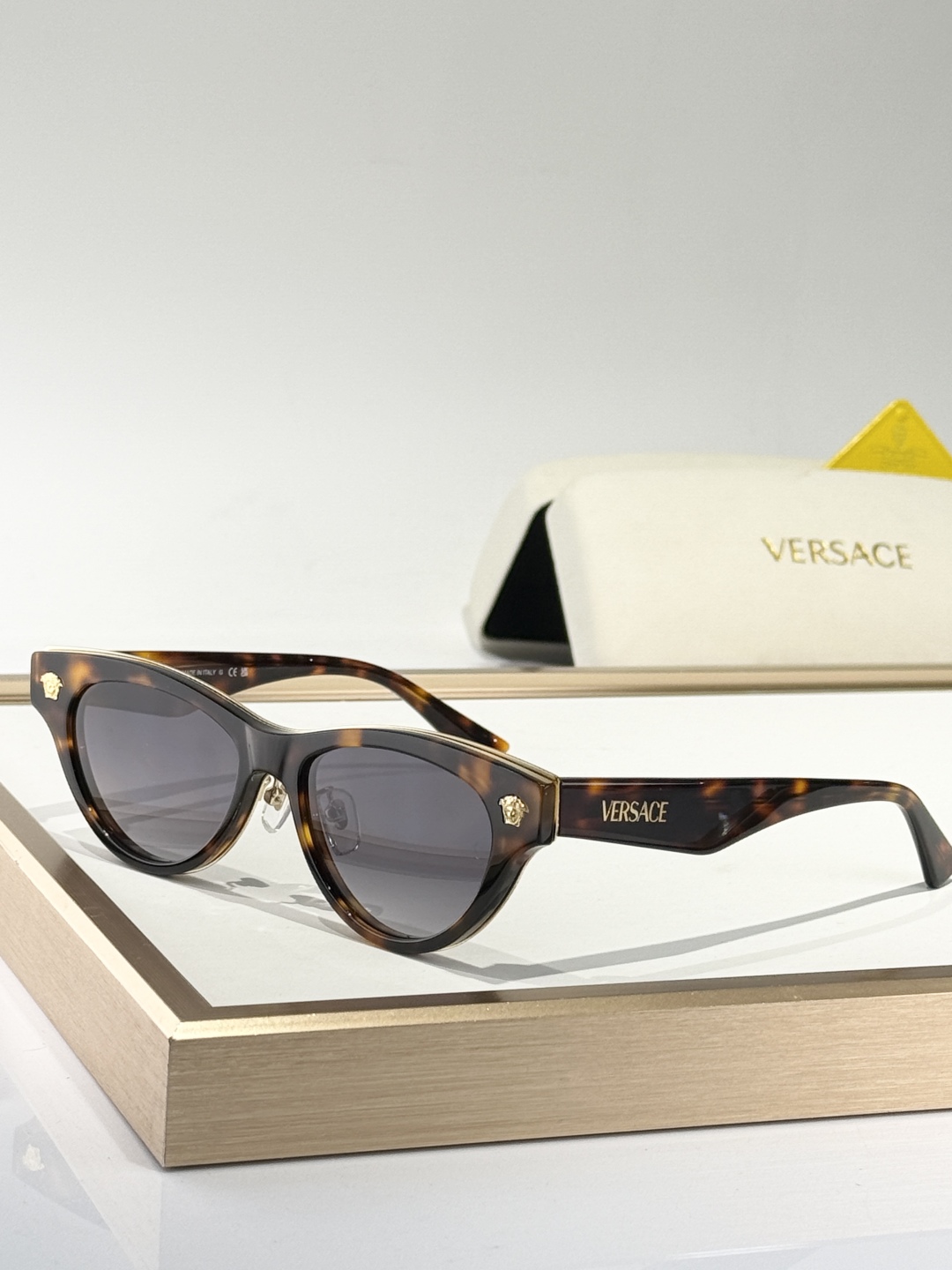  VERSACE
MOD：VE2289
Size：52口20-145
