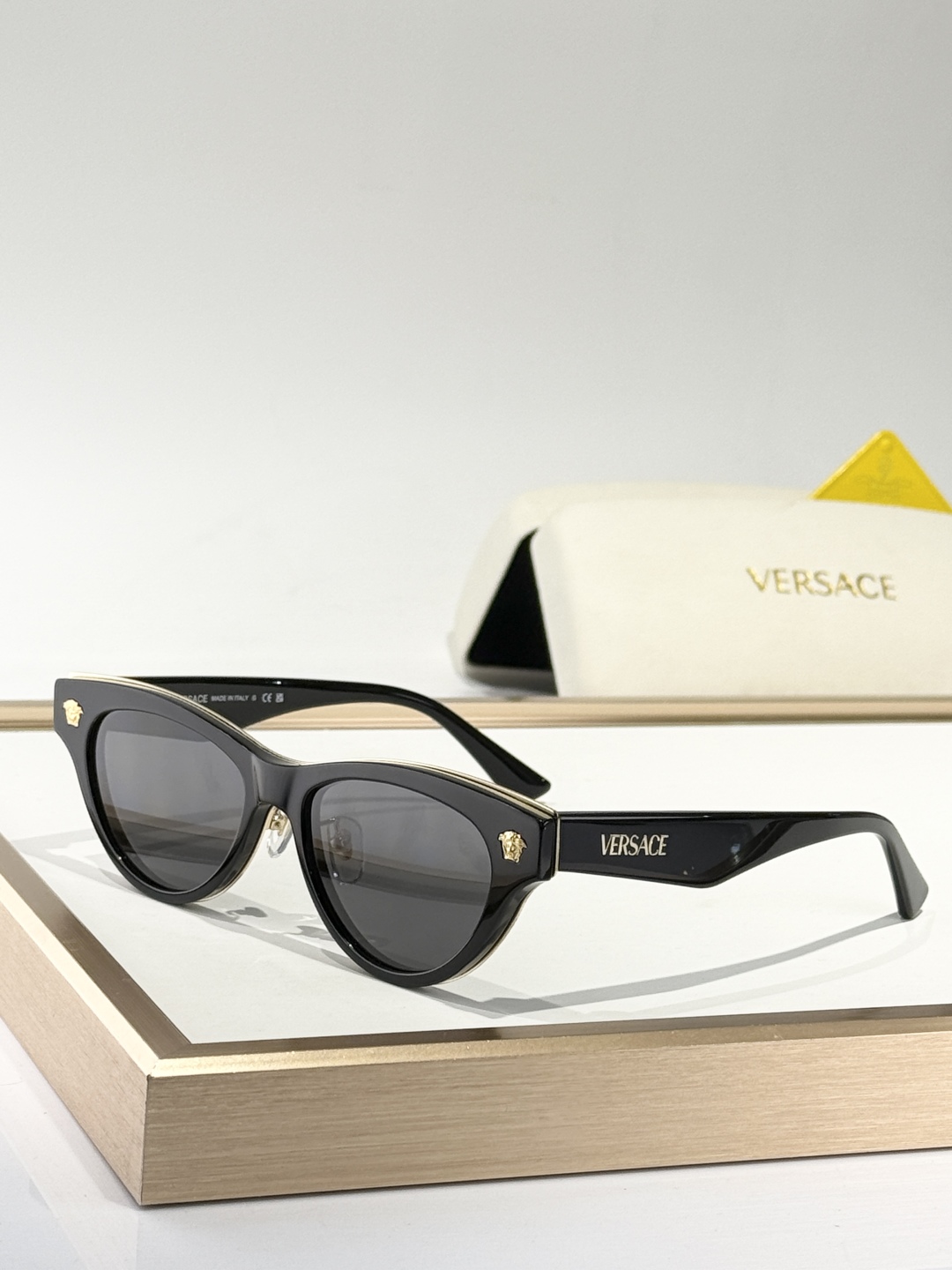  VERSACE
MOD：VE2289
Size：52口20-145
