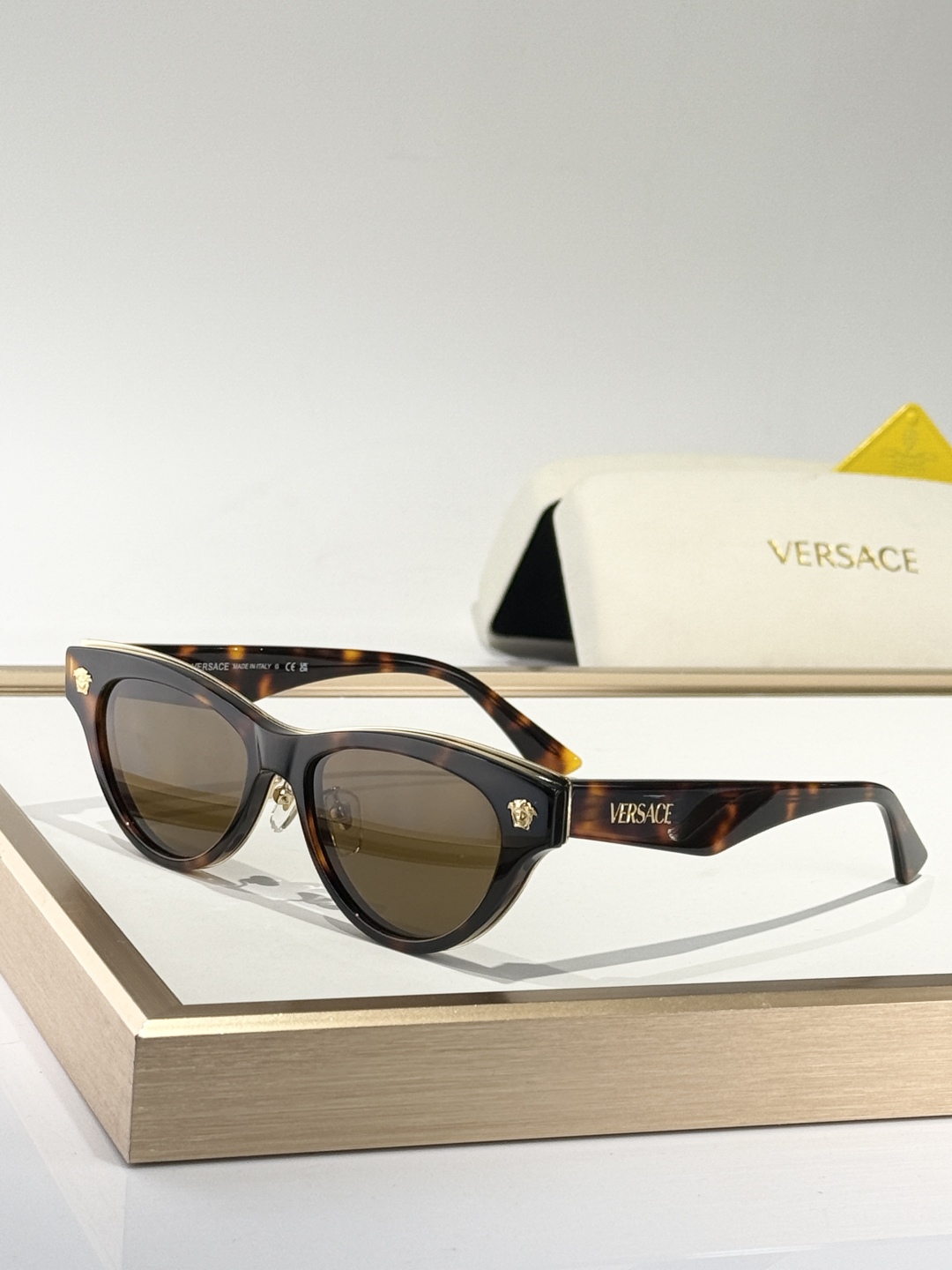  VERSACE
MOD：VE2289
Size：52口20-145
