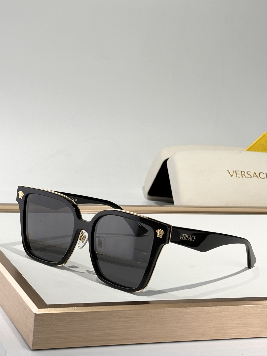  VERSACE
MOD：VE2287
Size：54口19-145
