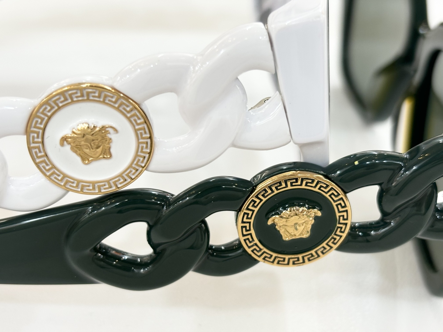  VERSACE
MOD：4409
Size：53口21 145
