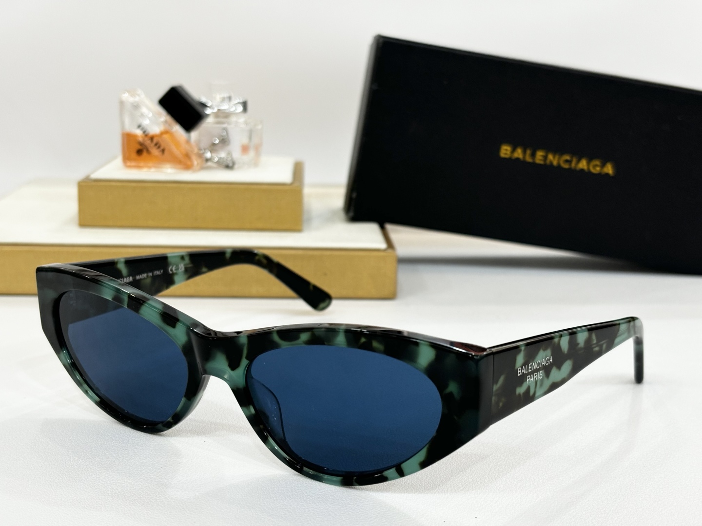  BALENCIAGA
MOD：BB0367S
Size：57口18-145
