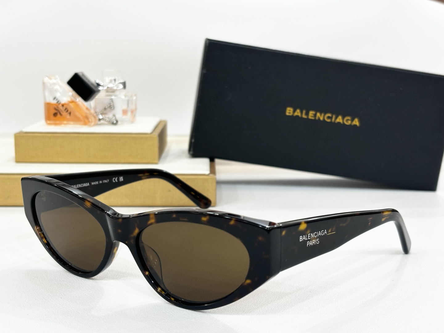  BALENCIAGA
MOD：BB0367S
Size：57口18-145
