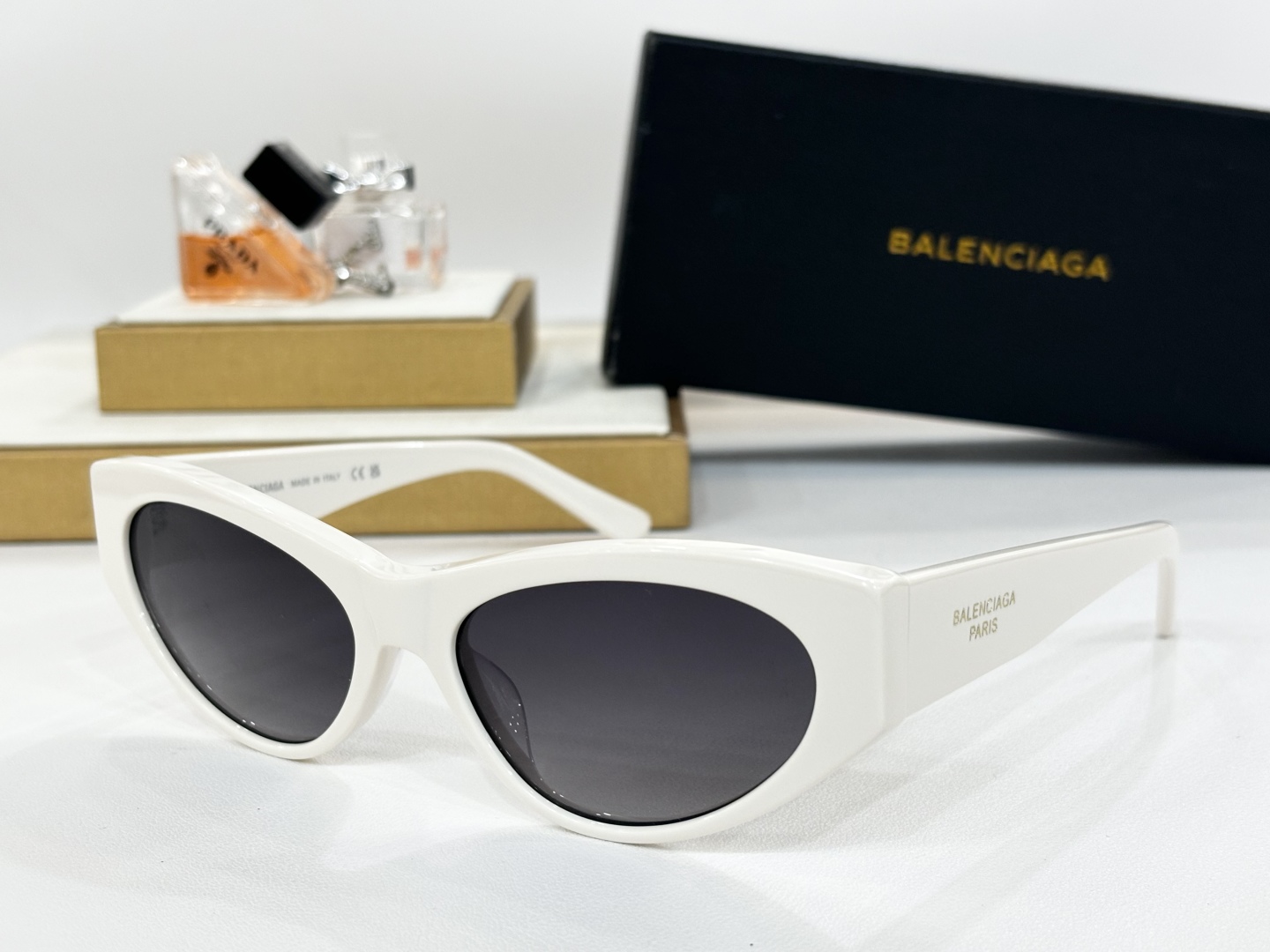  BALENCIAGA
MOD：BB0367S
Size：57口18-145
