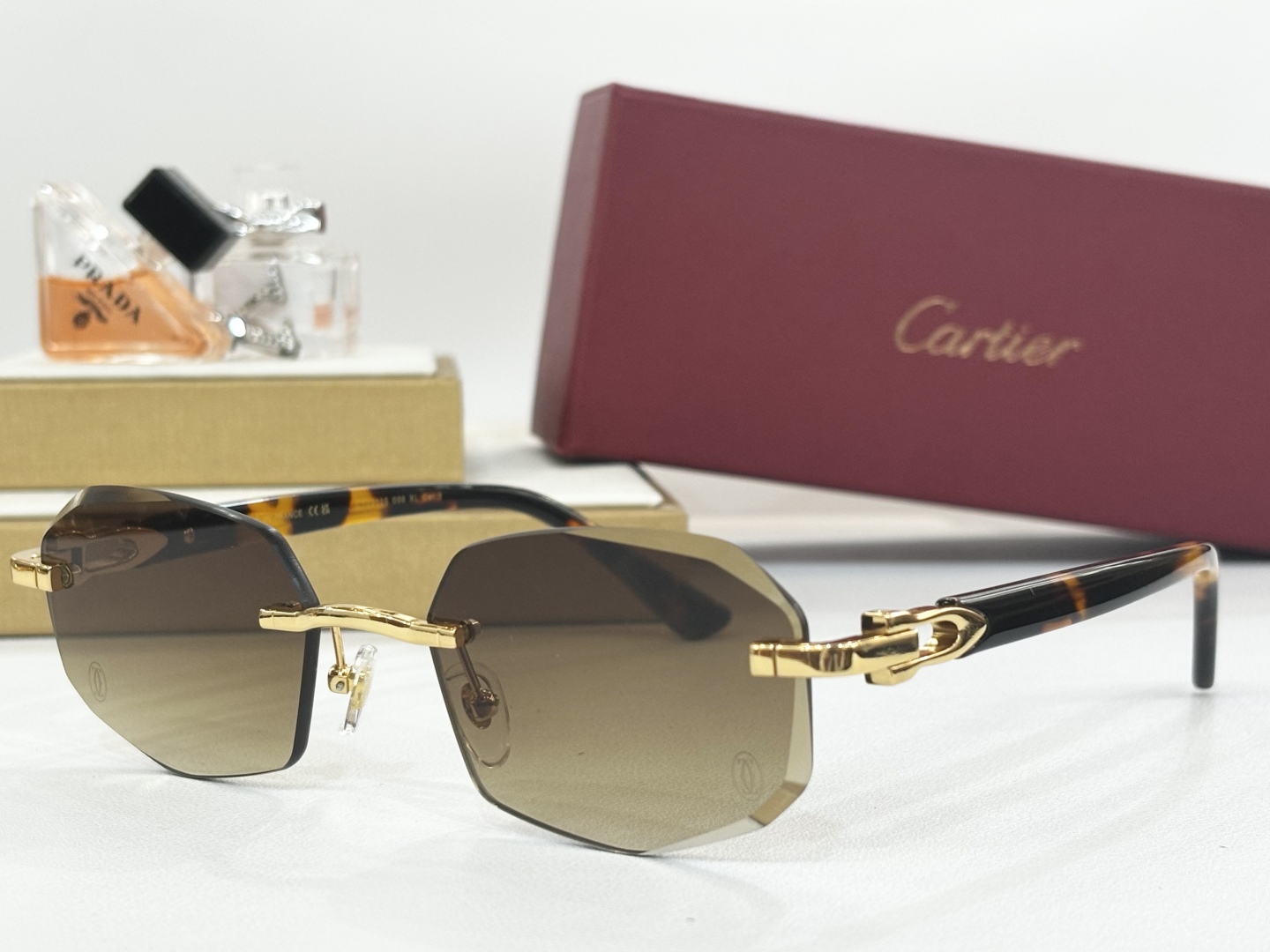  Cartier
MOD：CT0902S
