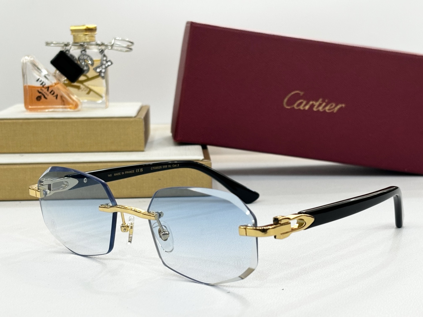 ￼ Cartier
MOD：CT0902S
