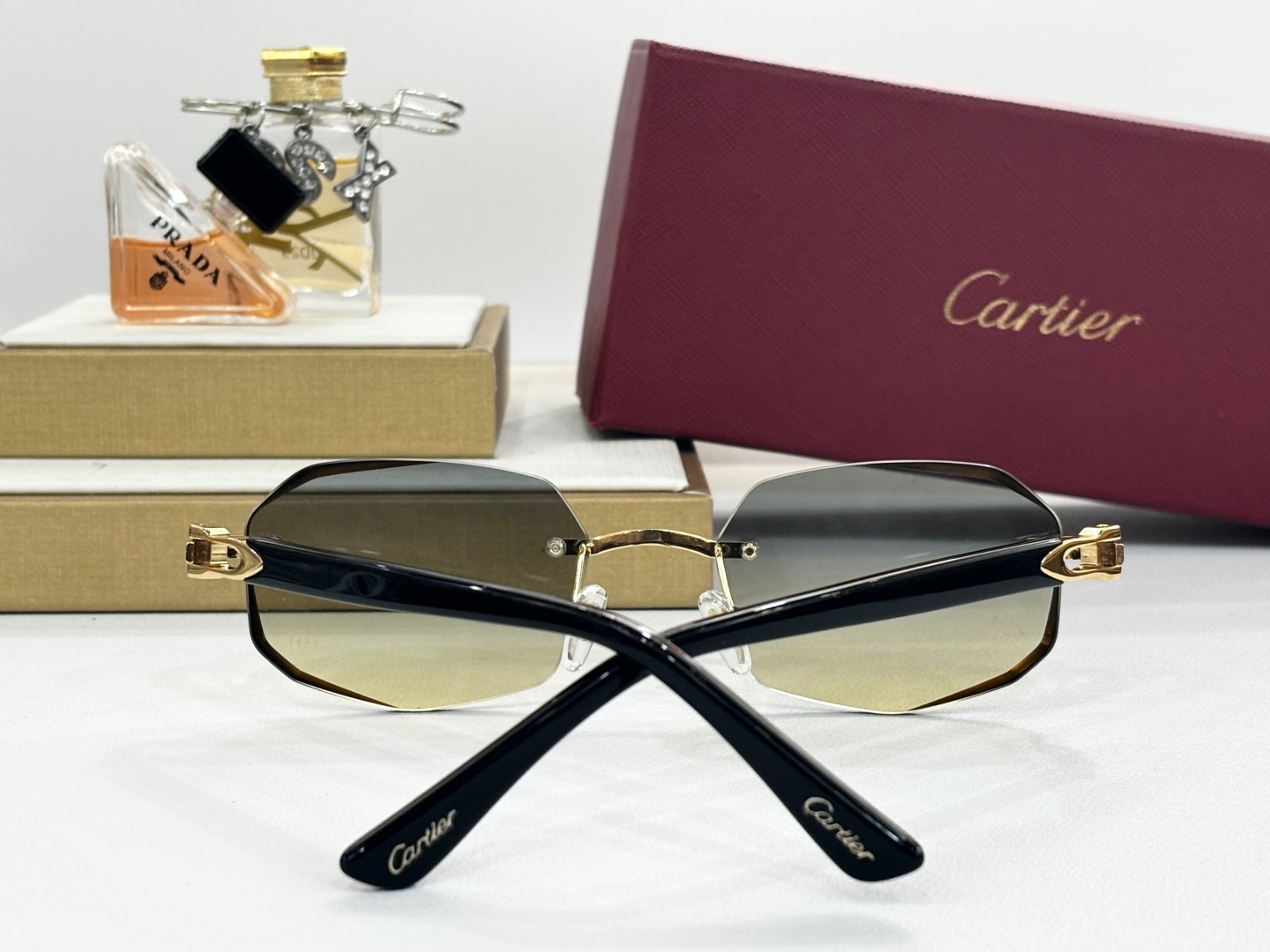 ￼ Cartier
MOD：CT0902S

