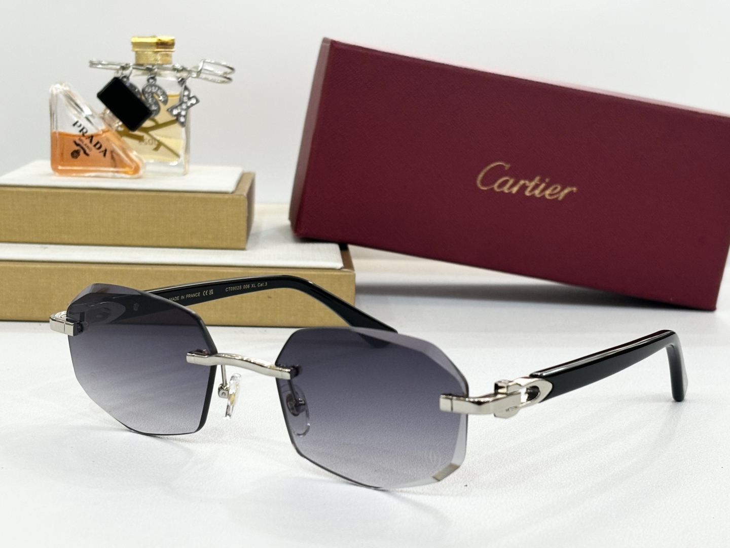 ￼ Cartier
MOD：CT0902S
