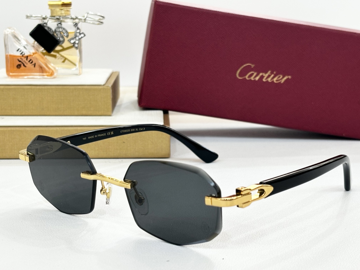 ￼ Cartier
MOD：CT0902S
