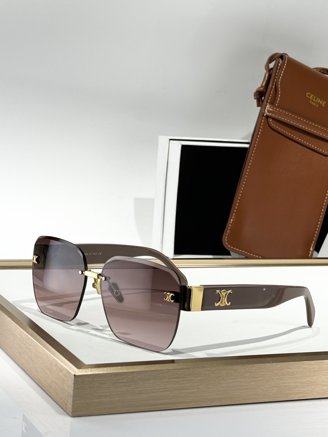  CELINE*
MOD：CL8031
Size：59-13-146
