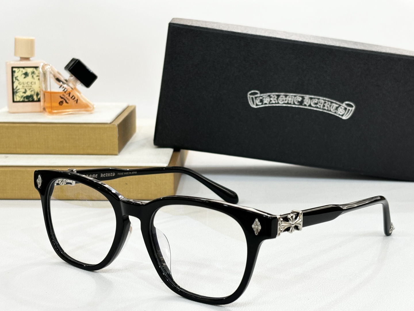  CELINE*
MOD：RT
Size：54口20-153
