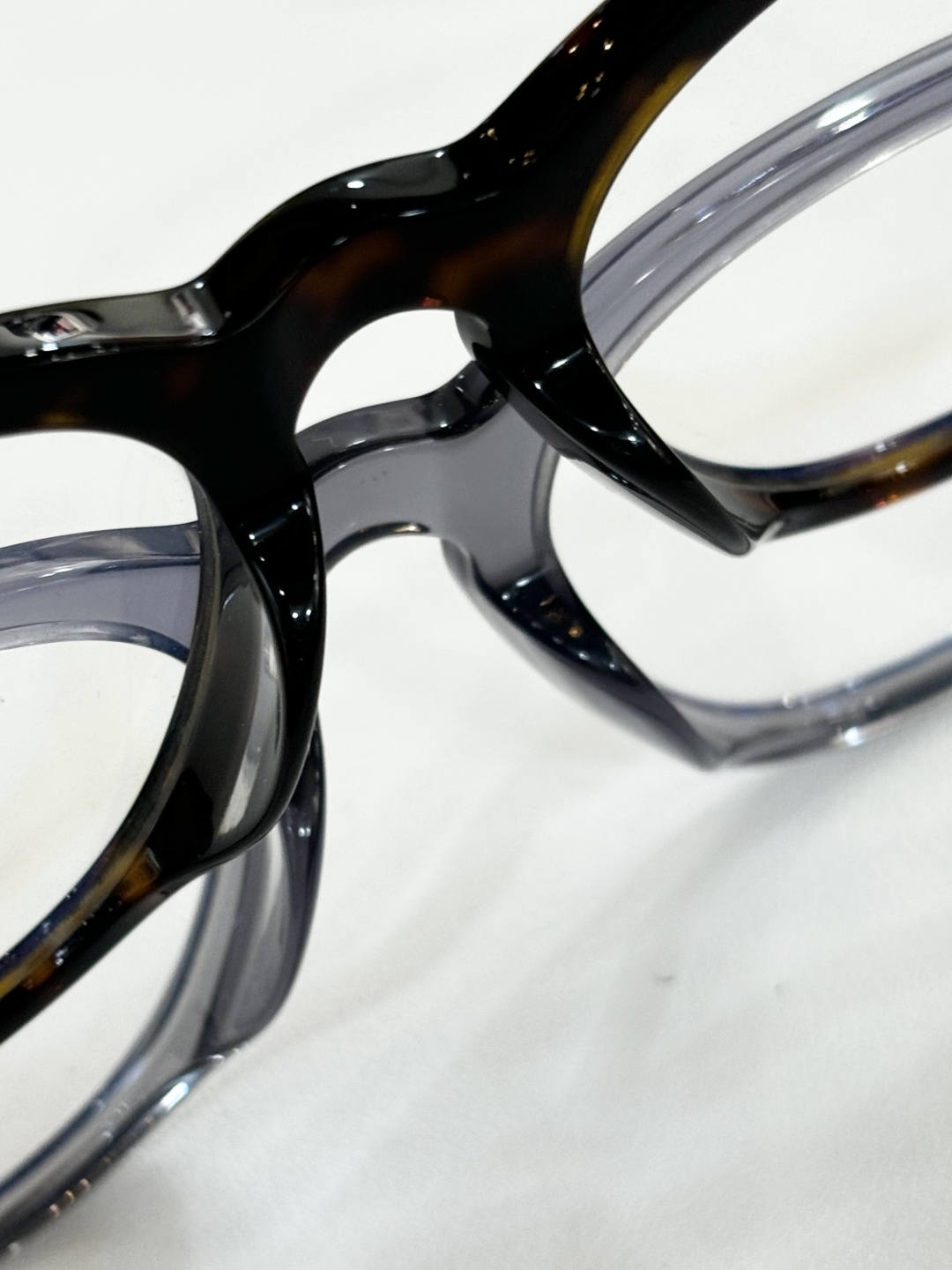  CELINE*
MOD：RT
Size：54口20-153
