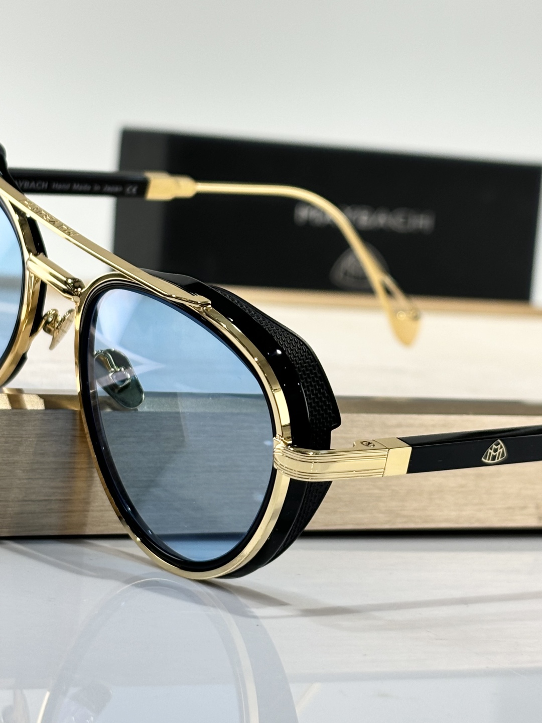    MAYBACH* 
ModTHE NEYN
SIZE52口22-145

