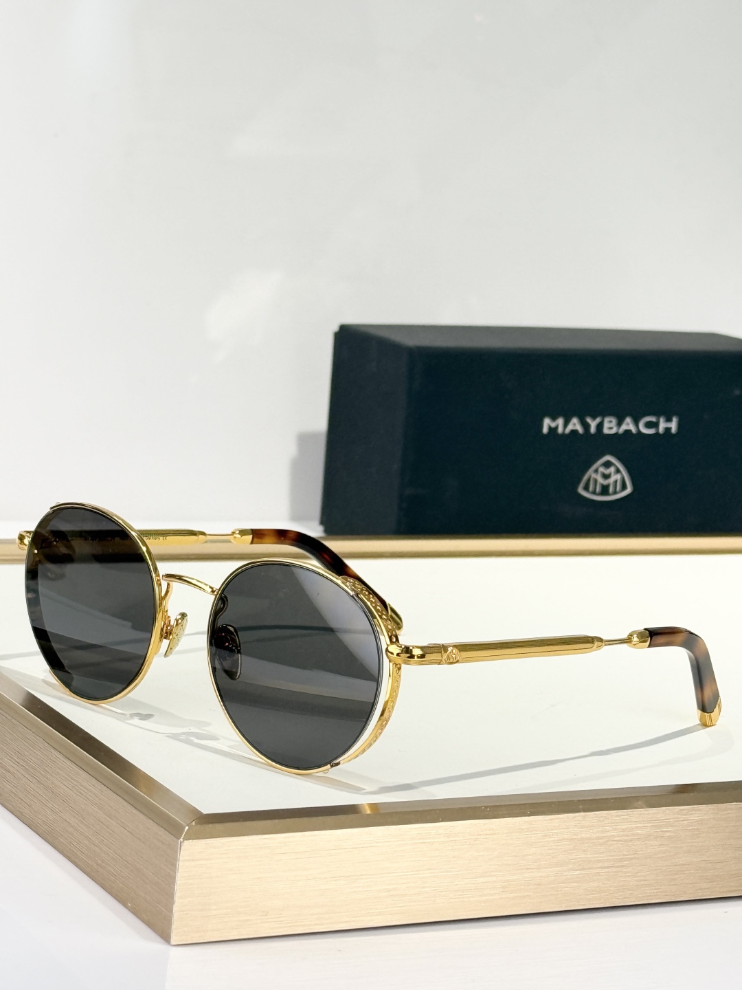  MAYBACH
MODELTHE BOULEVARD
SIZE：52-22-145
