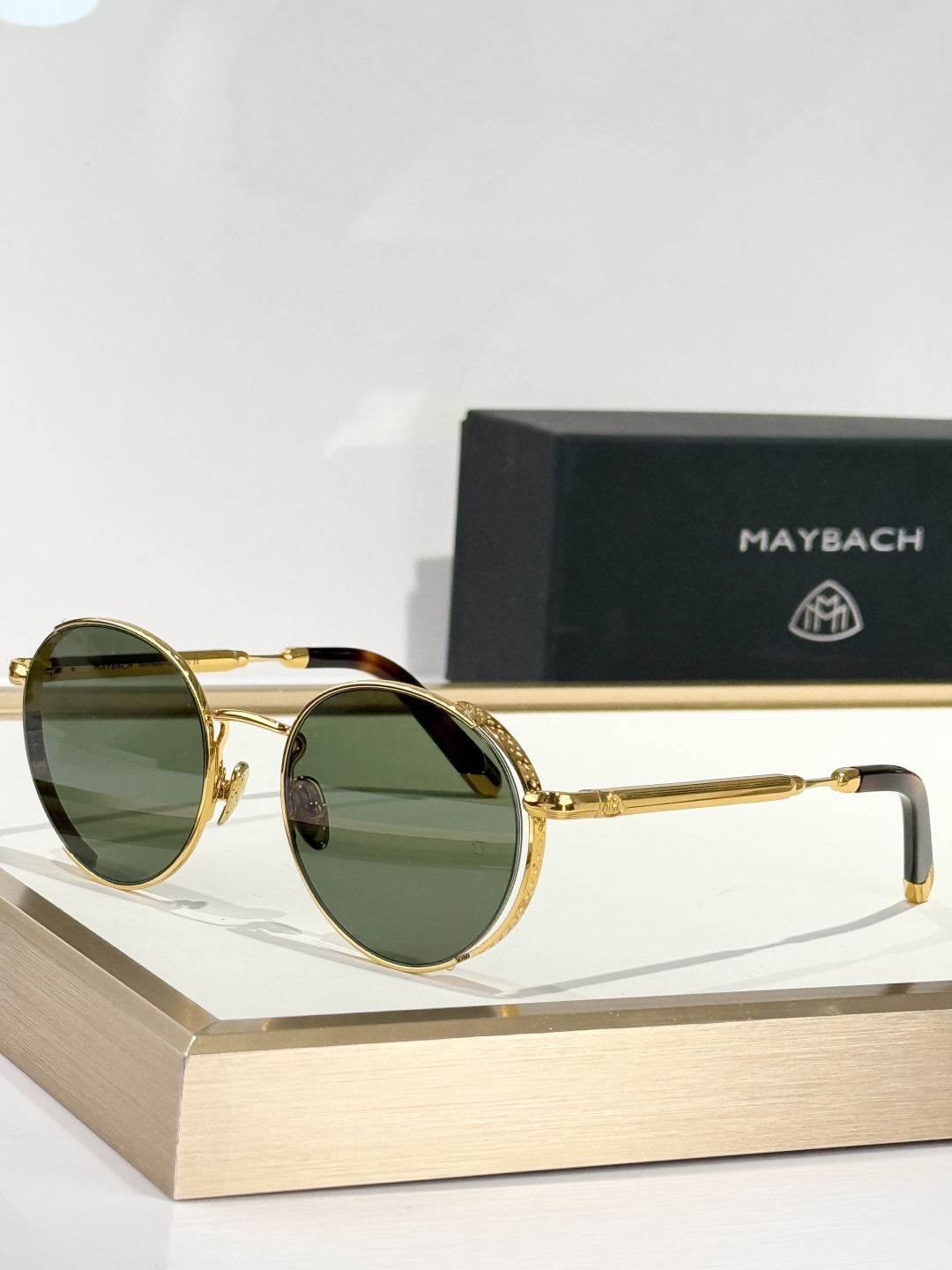  MAYBACH
MODELTHE BOULEVARD
SIZE：52-22-145
