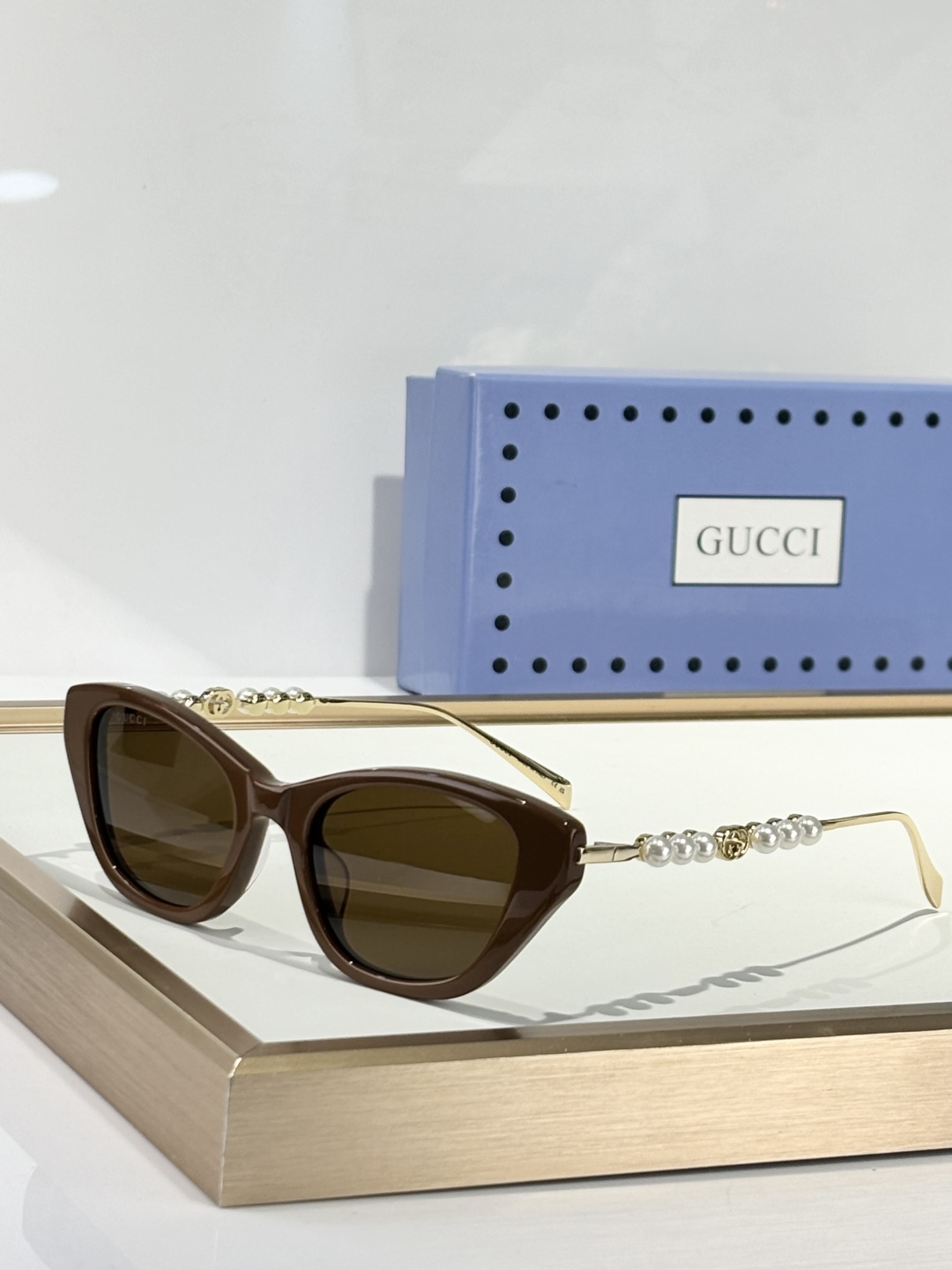  GUCC*
Mod ：GG1968
Size ：50-19-145
双GG➕珍珠元素
气质拿捏款
