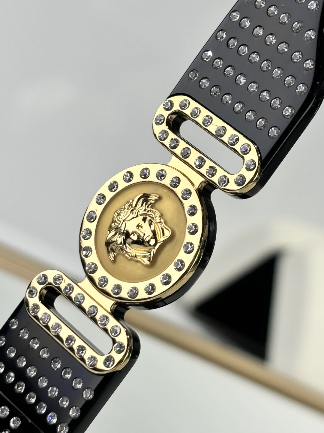  VERSAC*
Mod ：VE4361
Size ：53-18-140
💎元素
气质拿捏款
