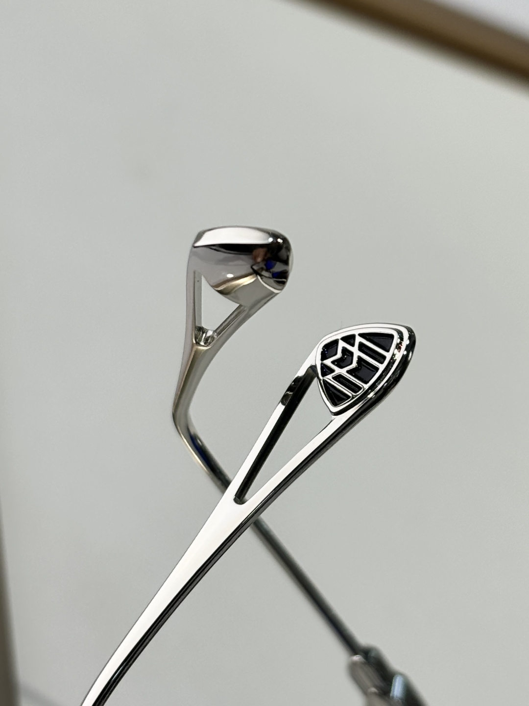  MAYBACH* 
THE NEAN
SIZE55口25-145

