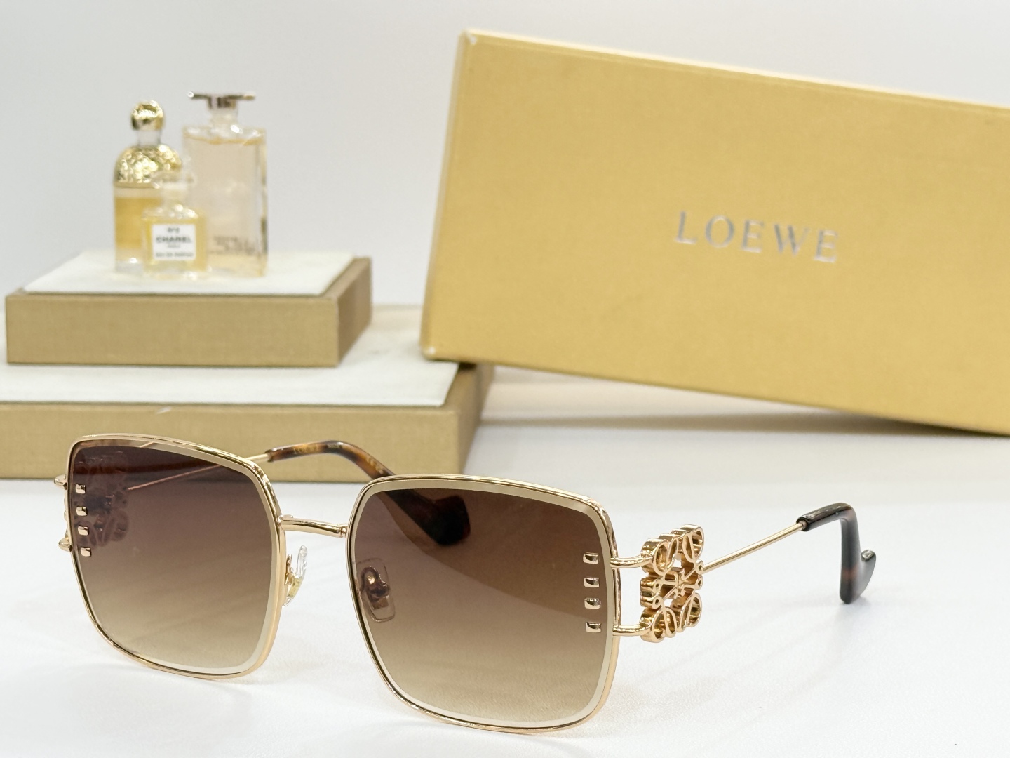  LOEWE
MOD：LW40669
Size：59口17 135

