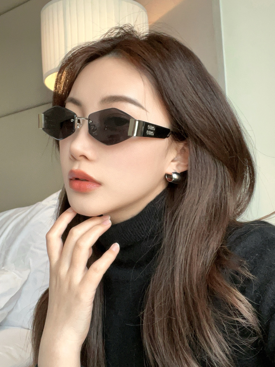  MIU MIU
MODEL SMU16ZS
SIZE：56-18-145
