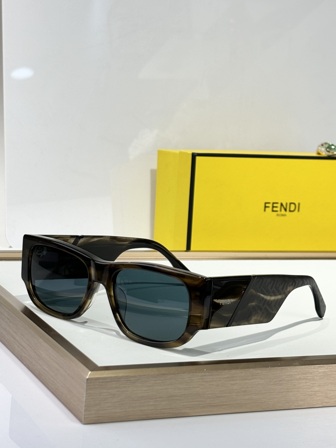 FEND*✨✨✨
MODEL：FE40156I
SIZE：53口18-145

