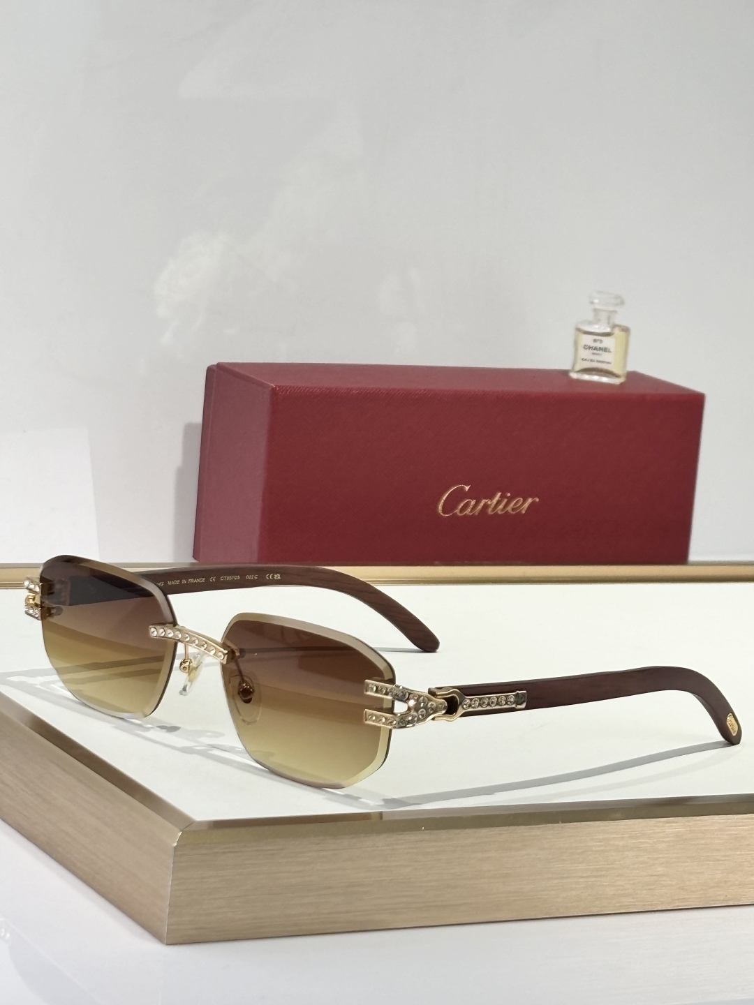  Cartie*
MODEL：CT0570S
SIZE 59口17-143
钻