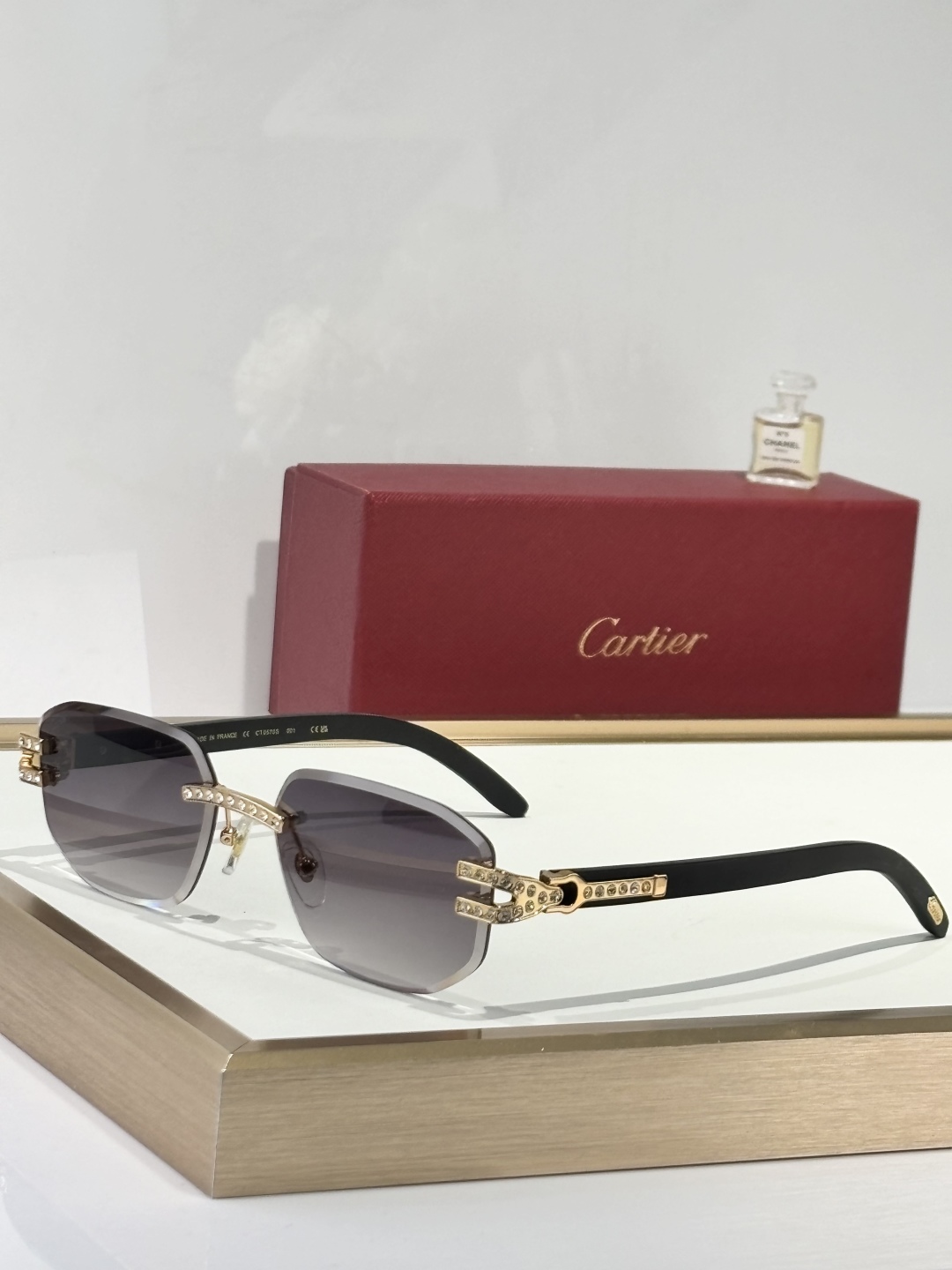  Cartie*
MODEL：CT0570S
SIZE 59口17-143
钻