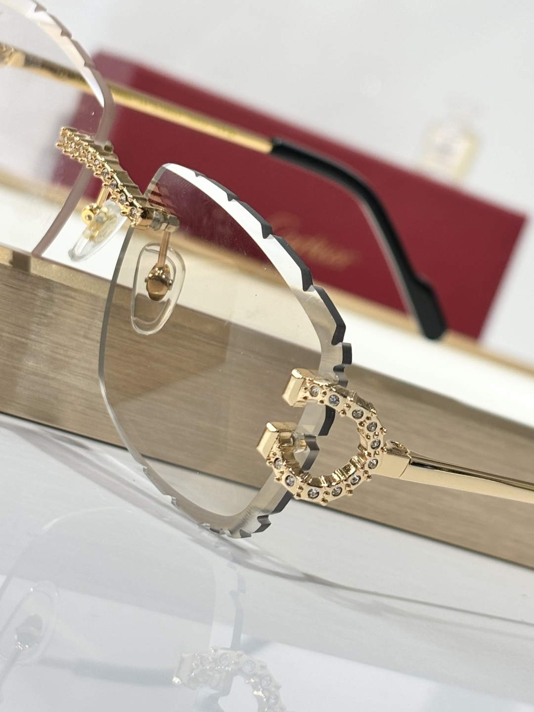 Cartie*
MODEL：CT060
SIZE 59口17-143
Photo chromic

