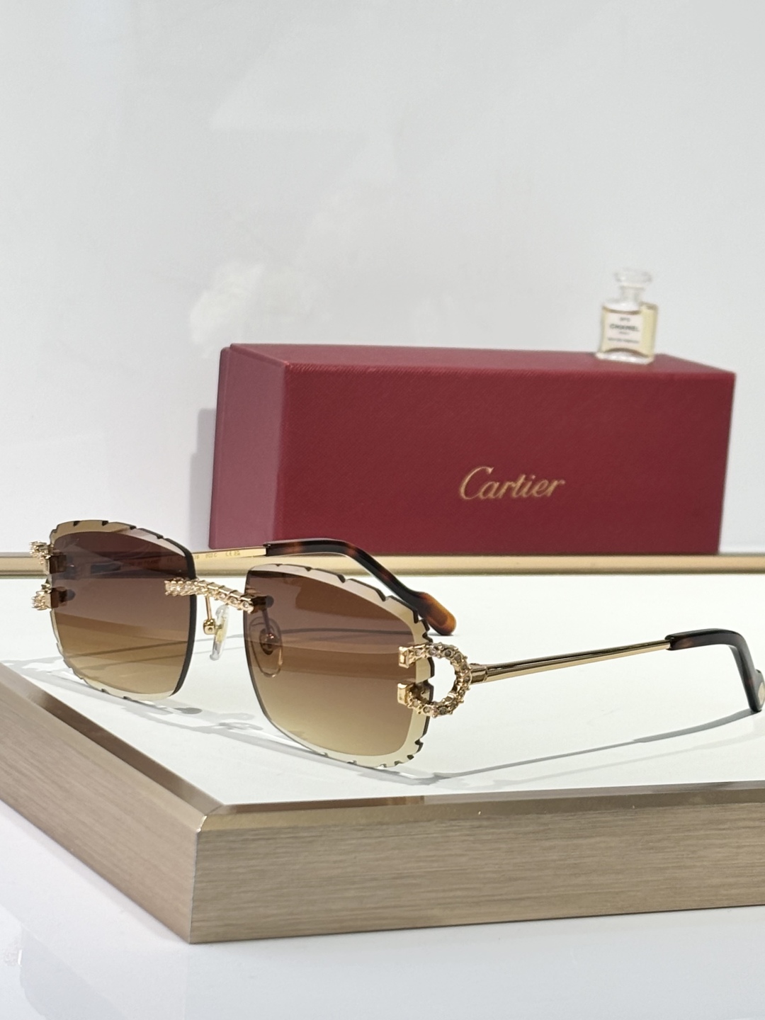  Cartie*
MODEL：CT060
SIZE 59口17-143
钻