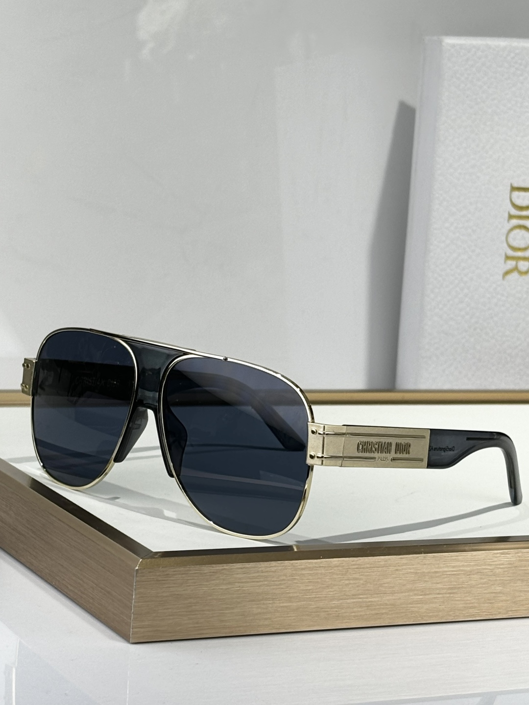 Dio*Mod：Signature A3USize：61-13-140磨砂质感