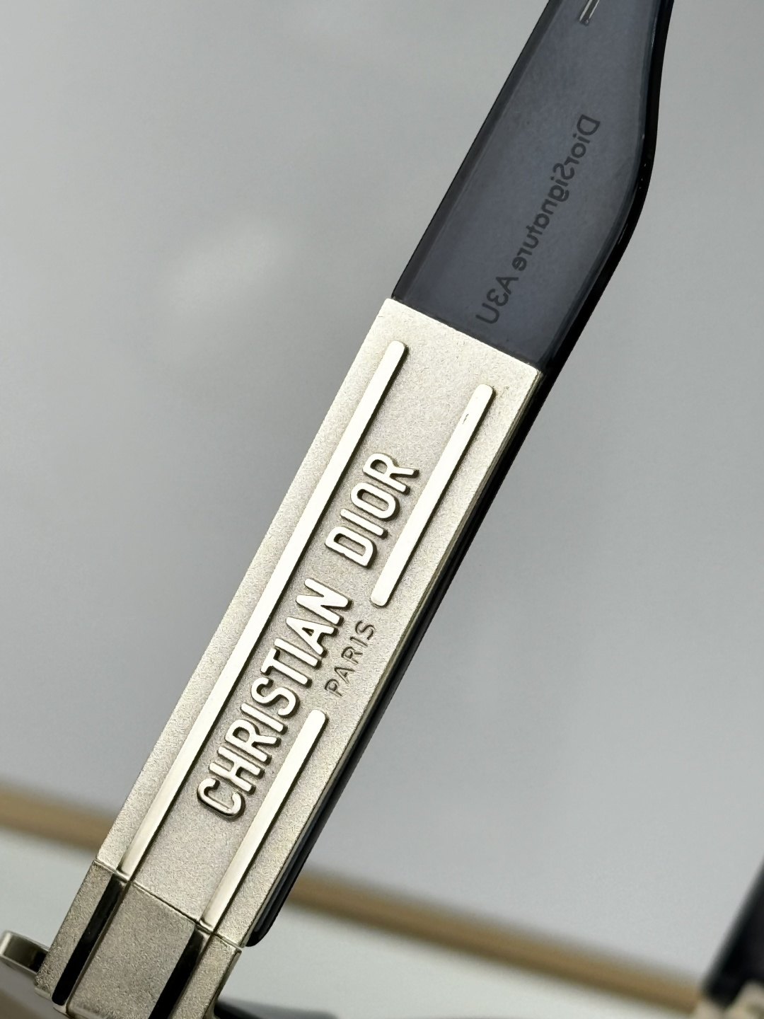 Dio*Mod：Signature A3USize：61-13-140磨砂质感