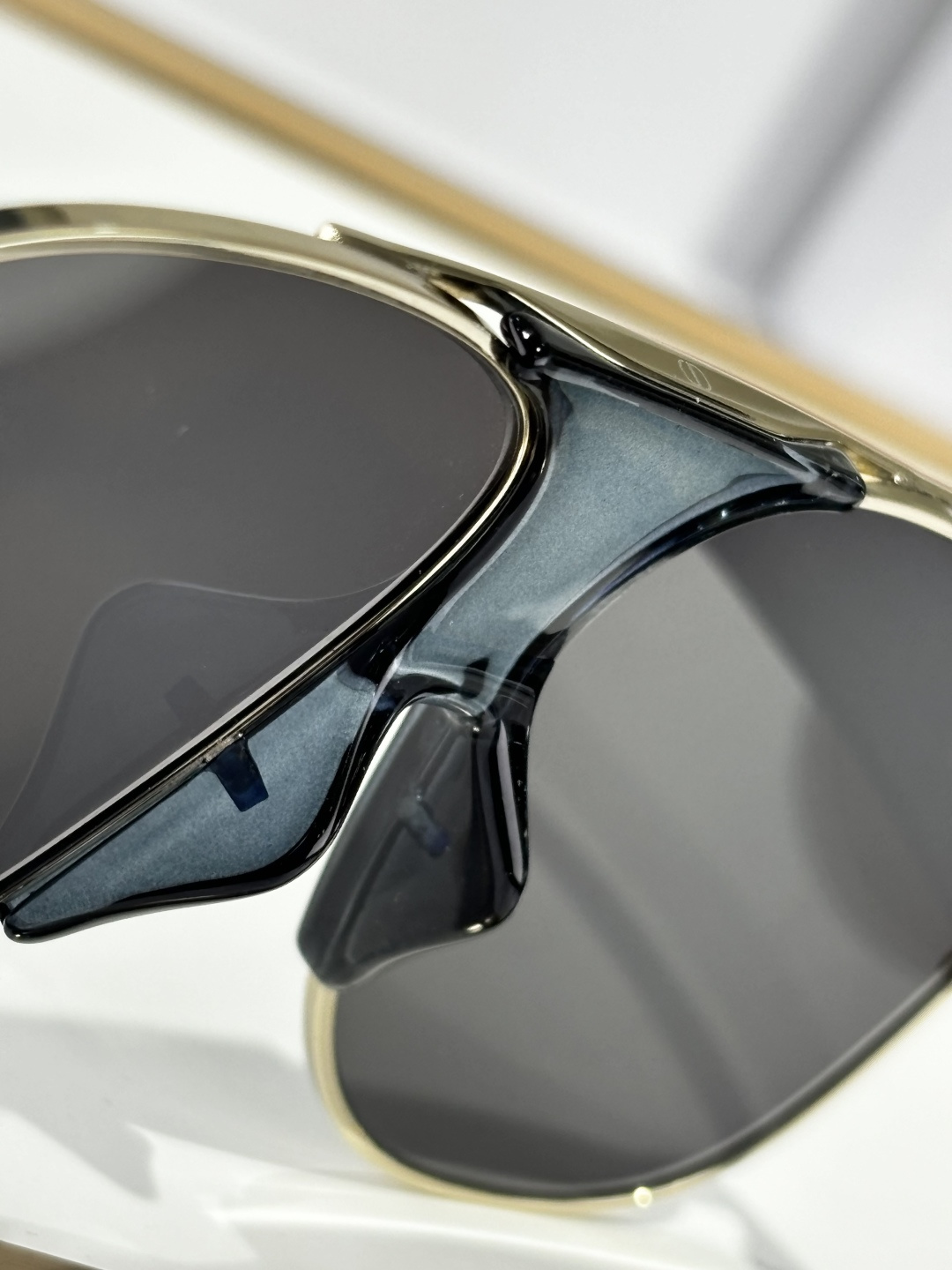 Dio*Mod：Signature A3USize：61-13-140磨砂质感