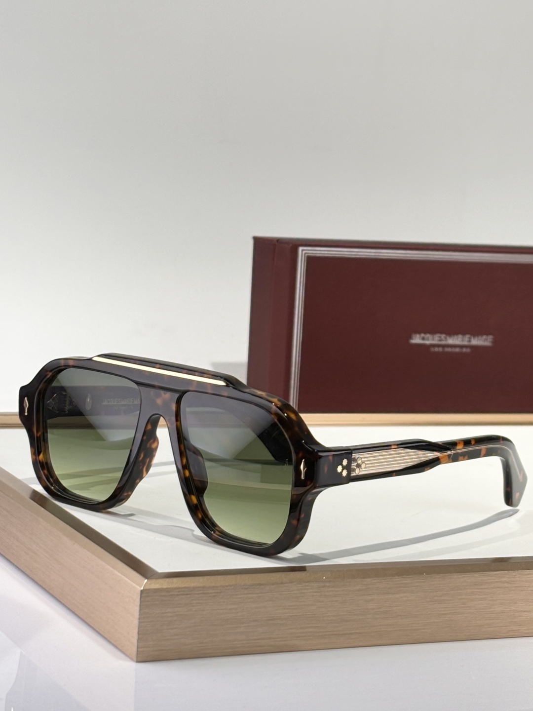  JACQUES MARIE MAG
MODEL：OCTAVIAN 
SIZE：54口17
