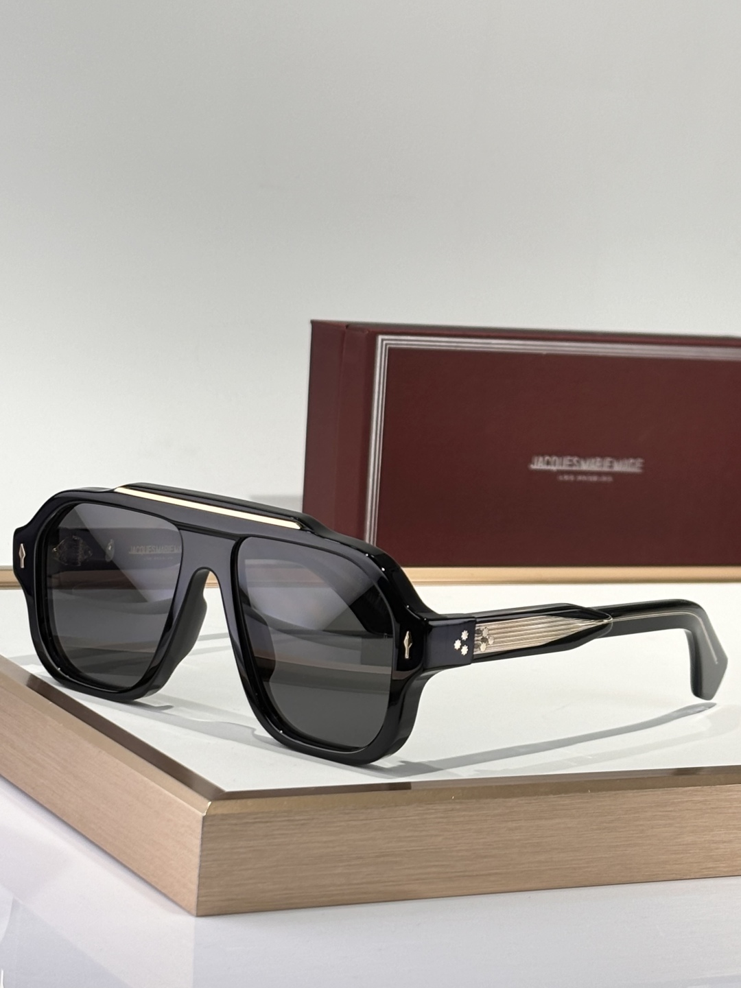  JACQUES MARIE MAG
MODEL：OCTAVIAN 
SIZE：54口17
