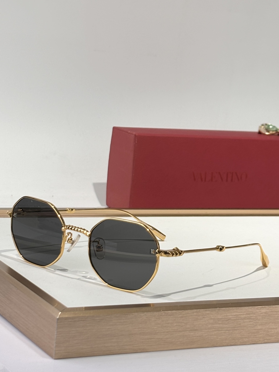 ￼ VALENTIN*
MODEL：VLS-122A-52
SIZE：52口23-142
