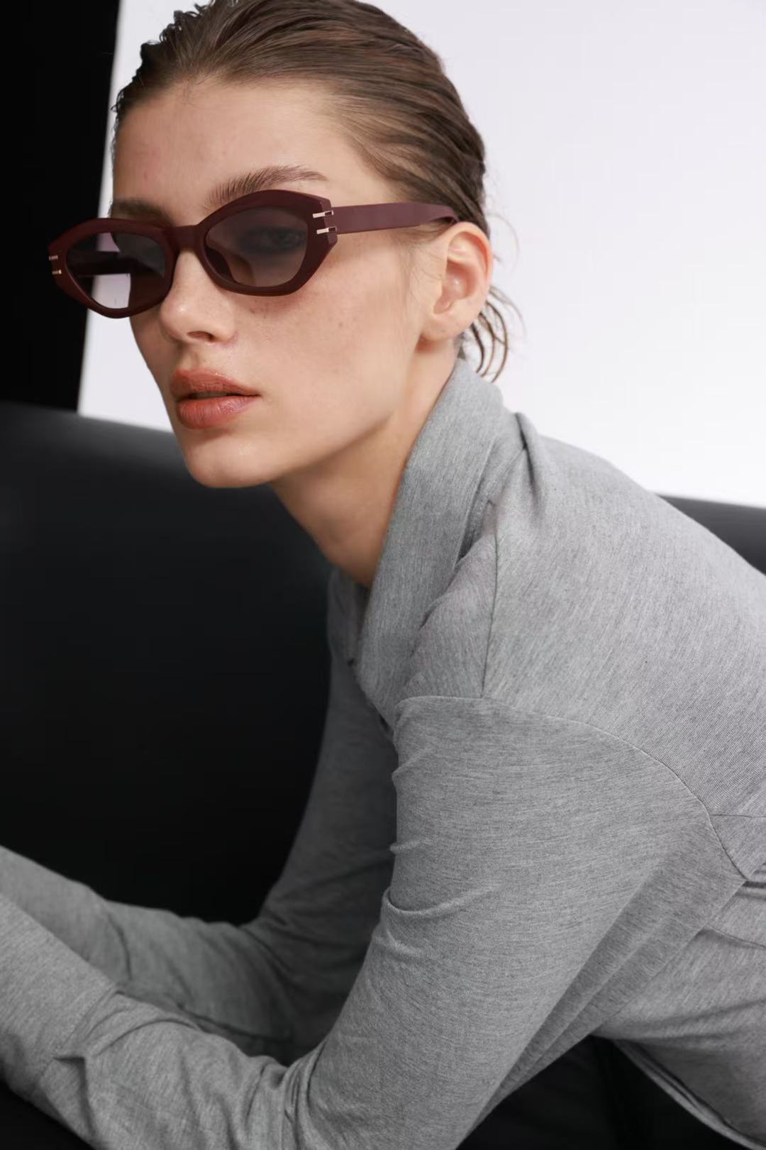 MIU MIU
MOD：SWU41WS
Size：55口20-148
