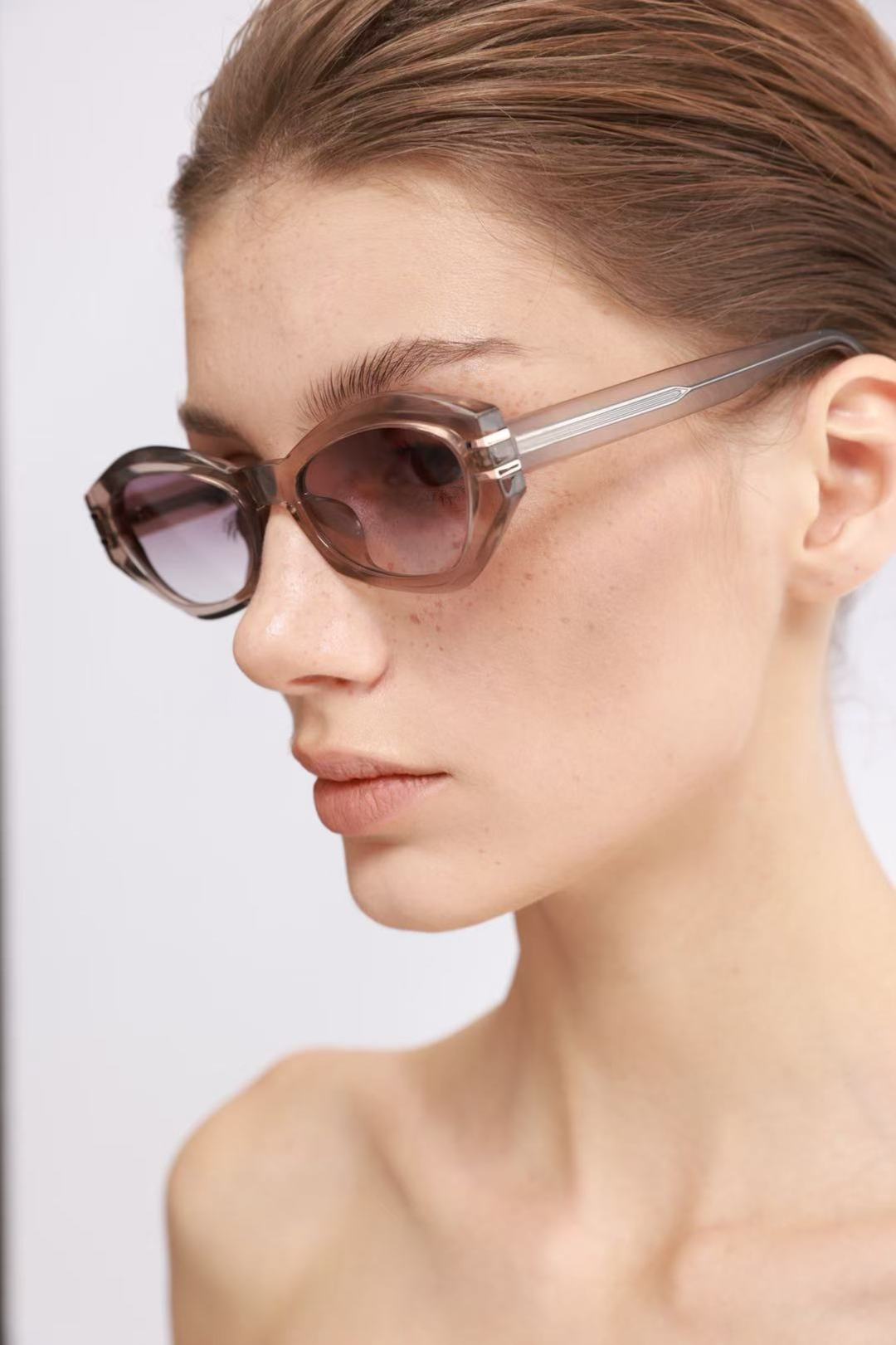  MIU MIU
MOD：SWU41WS
Size：55口20-148
