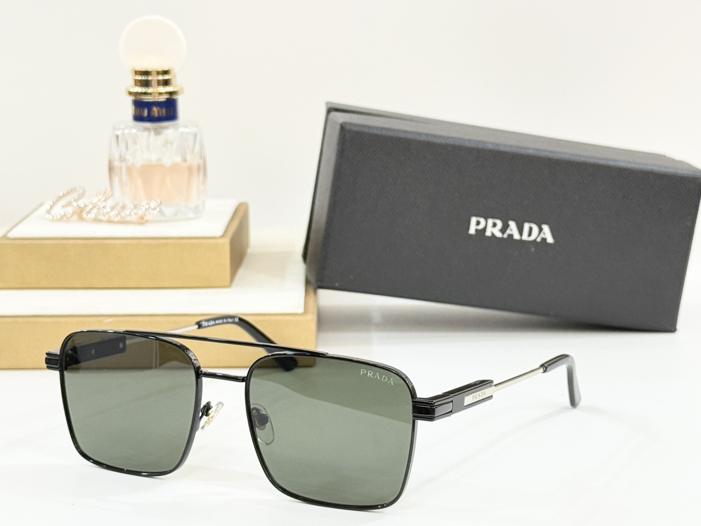  PRADA
MOD：PRA76-S
Size：58-17-145
