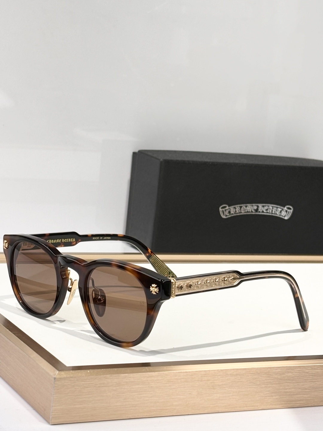  Chrome Heart*
MODEL：DINGALONGLINGLONG
SIZE：49口24-14