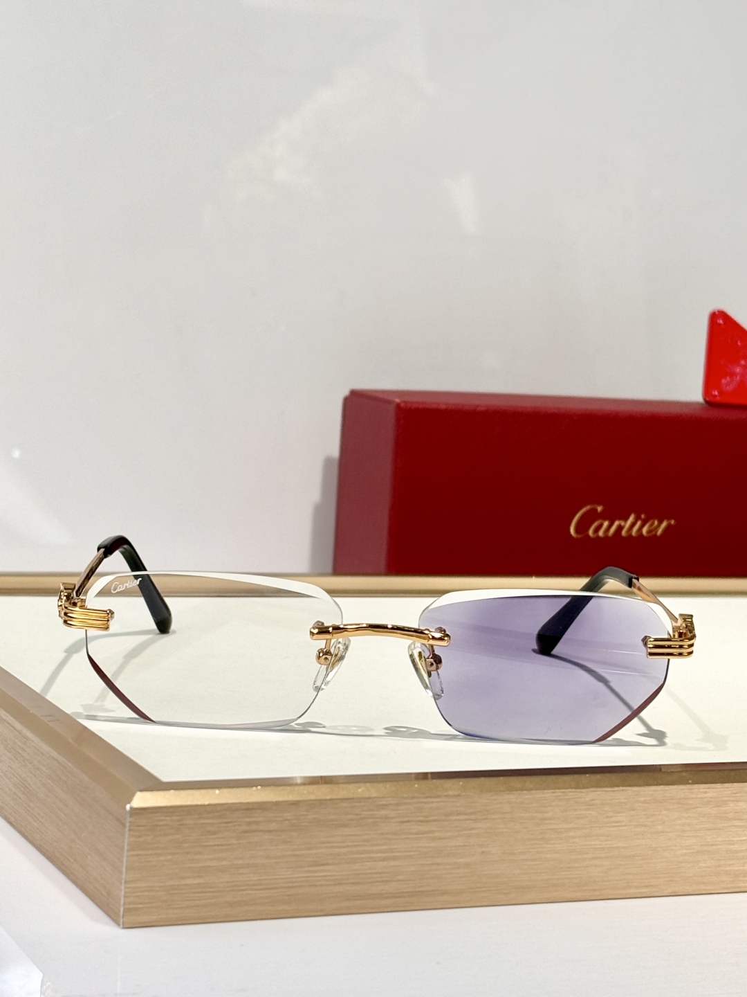  Cartie*
Mod：CT0651S
Size：59-17-142
Photo Chromic
 O