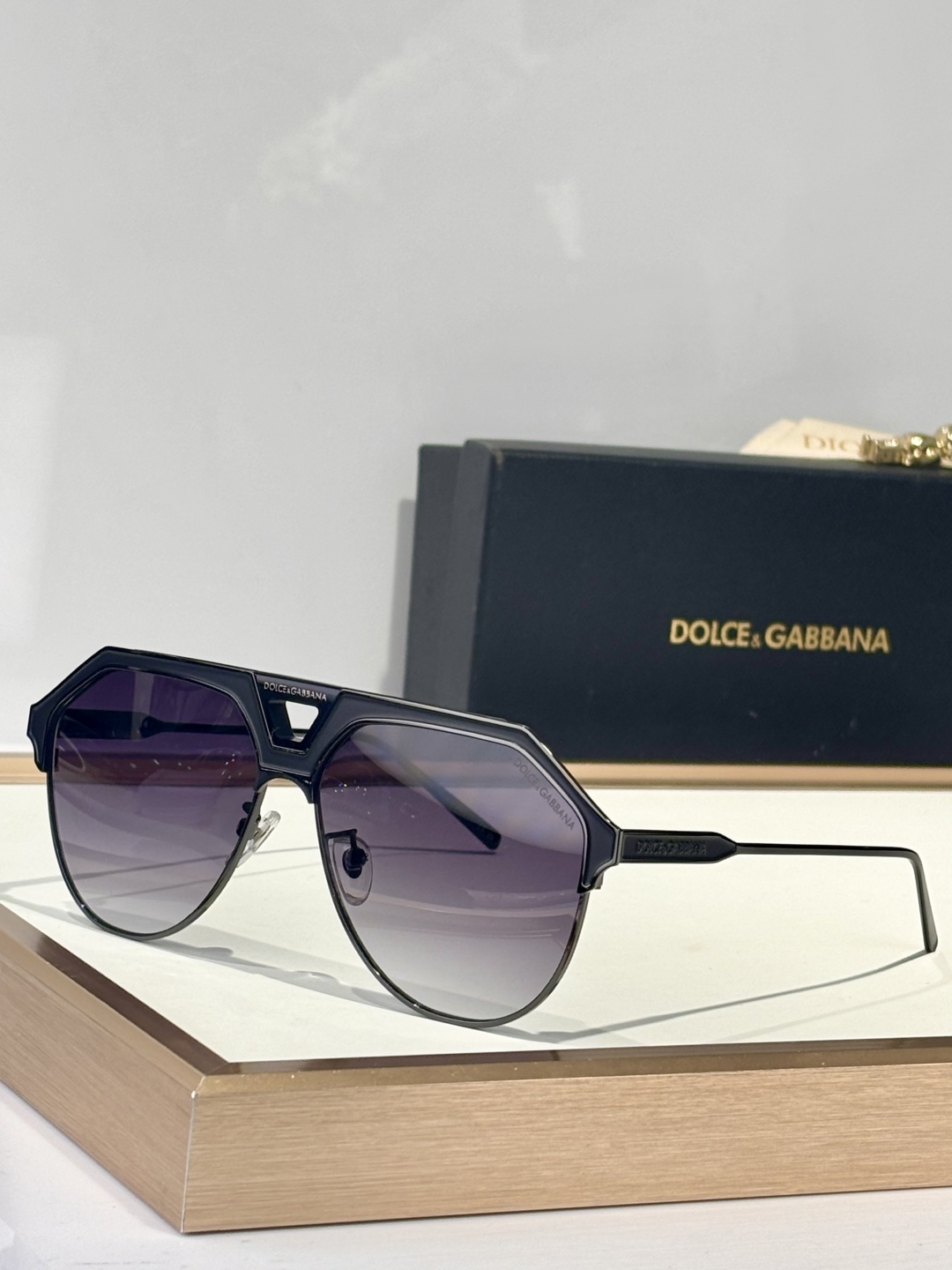  DOLCE & GABBAN*
MODEL：DG2257
SIZE60口13-150
