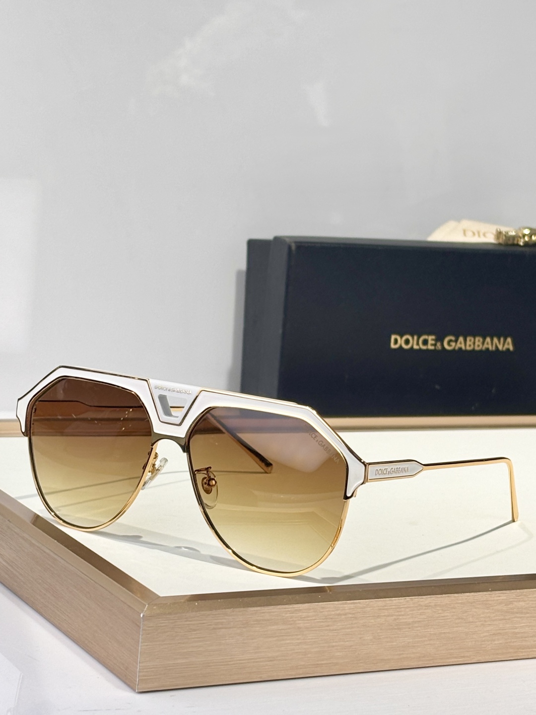  DOLCE & GABBAN*
MODEL：DG2257
SIZE60口13-150
